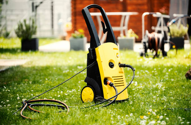 Best Gutter Cleaning  in Menands, NY